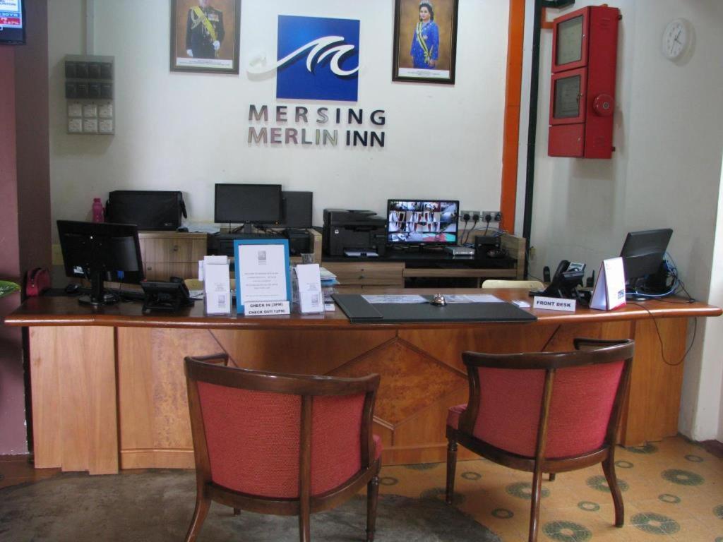 Mersing Merlin Inn Exterior photo