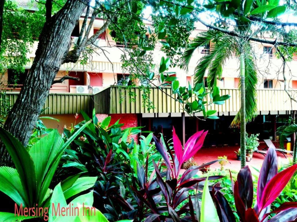 Mersing Merlin Inn Exterior photo