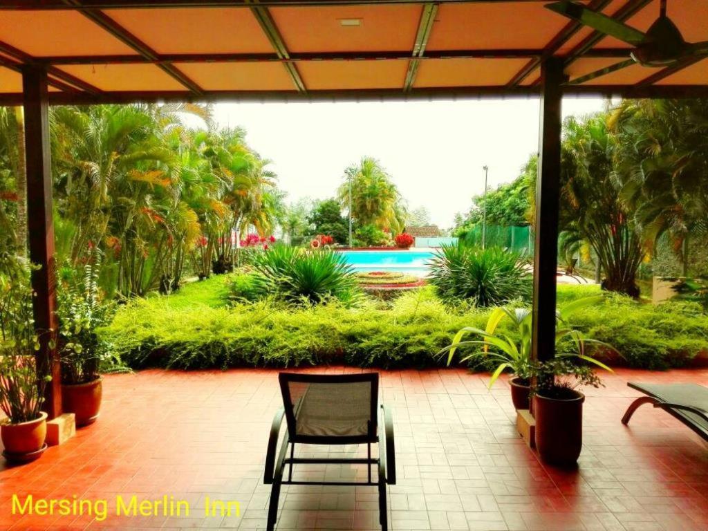Mersing Merlin Inn Exterior photo